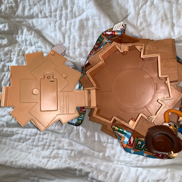 Pixar Toy Story Woody & Buzz Popcorn Bucket - Collector’s Edition - Picture 9 of 9